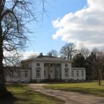 Ein Erlebnisspaziergang durch den Hirschpark im Juni der fit im Kopf macht