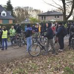 Bereits am 7. April 2016 setzten sich Demonstranten für die Flüchtlingsunterkunft ein