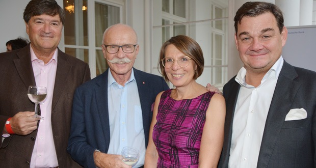 Clemens Reus, Detlef Roock, Dr. Anke Frieling und Marcus Weinberg von der CDU (Foto: Helmut Schwalbach)