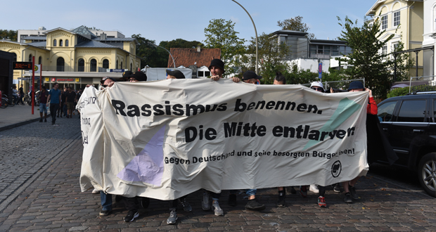 Demonstranten am 17. September (Foto: Helmut Schwalbach)