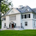 Das Heine-Haus an der Elbchaussee lädt jeden Monat zu kulturellen Veranstaltungen ein. FOTO: Heine-Haus e.V.