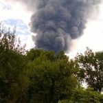 Anwohner dokumentierten das Feuer und die Rauchentwicklung