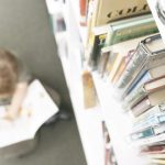 Literarisch durch die Sommerferien: Die Bücherhalle bietet ein buntes Programm an