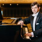 Der ungarische Pianist István Lajkó begann mit acht Jahren mit dem Klavierspielen. Foto: Péter Herman