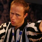 Rote Karte für die Langeweile. Der Improkrimi - Morden im Norden macht einfach nur Spaß! Foto: Steife Brise