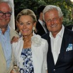Lorenz und Gisela von Ehren mit Klaus Schümann Foto: Helmut Schwalbach
