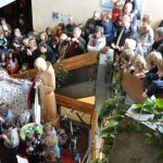 Das traditionelle Martinsspiel von Schülern der dritten und vierten Klasse