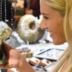 Auf der Mineralien-Messe gibt es zahlreiche Fundstücke zu entdecken (Foto: Michael Zapf)