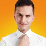 Comedian Özcan Cäsar präsentiert sein neues Programm in Hamburg.