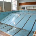 Noch sieht man dem leeren Becken an, dass die Bauarbeiten und Säuberungen noch ausstehen