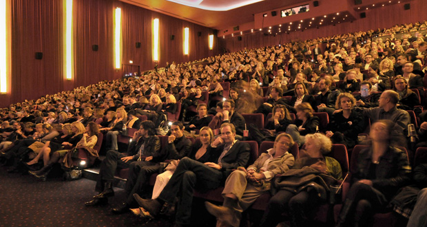 Auch das CinemaxX Dammtor zeigt vom 5. bis zum 10. Oktober Filme anlässlich des Filmfestes. (Foto: Martin Kunze)