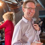 Hartmut Pospiech ist auch beim Poetry-Slam im Stadtteilhaus Lurup dabei (Foto: Stefan Malzkorn/www.malzkornfoto.de)
