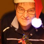 Ulli Engelbrecht lädt zur weihnachtlichen Retro-Leseshow