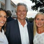 Ulrike Arzenbacher und Oliver Kosanke mit Dr. Meile Commichau