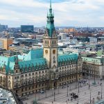 Das Hamburger Rathaus (Foto: depositphotos.com / markovskiy)