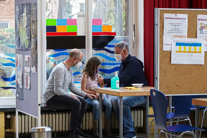 Impfaktionstag an der Elbkinder Grundschule am 23. Januar; Foto: Stefani Brügge, Steffishots Fotografie