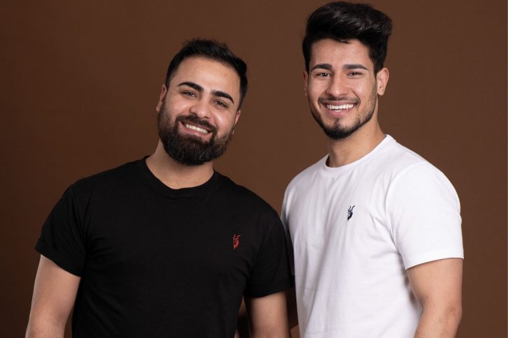 Die Gründer von Momeni Clothing