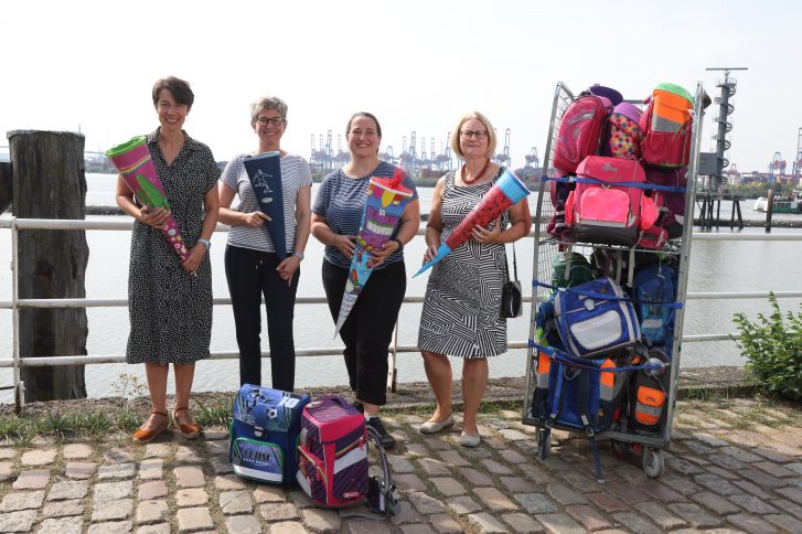 Die Köpfer hinter dem Projekt „Fairer Schulstart“ in hamburg: Julia Wöhlke (Budnianer Hilfe e.V.), Claudia Meister (Geschäftsführung Hanseatic Help), Manuela Szepan (Logistik Hanseatic Help), Dr. Sibyl Anwander (Rotary Hamburg) v.l.