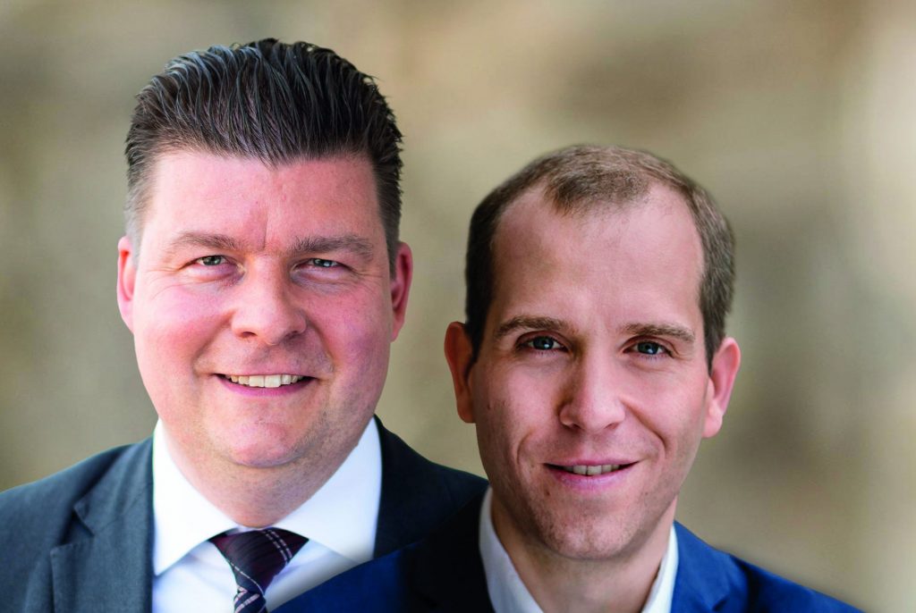 Finanzsenator Dr. Andreas Dressel (SPD) und CDU-Landesvorsitzender Dennis Thering, der auch für das Bürgermeisteramt der Stadt Hamburg kandidieren wird.