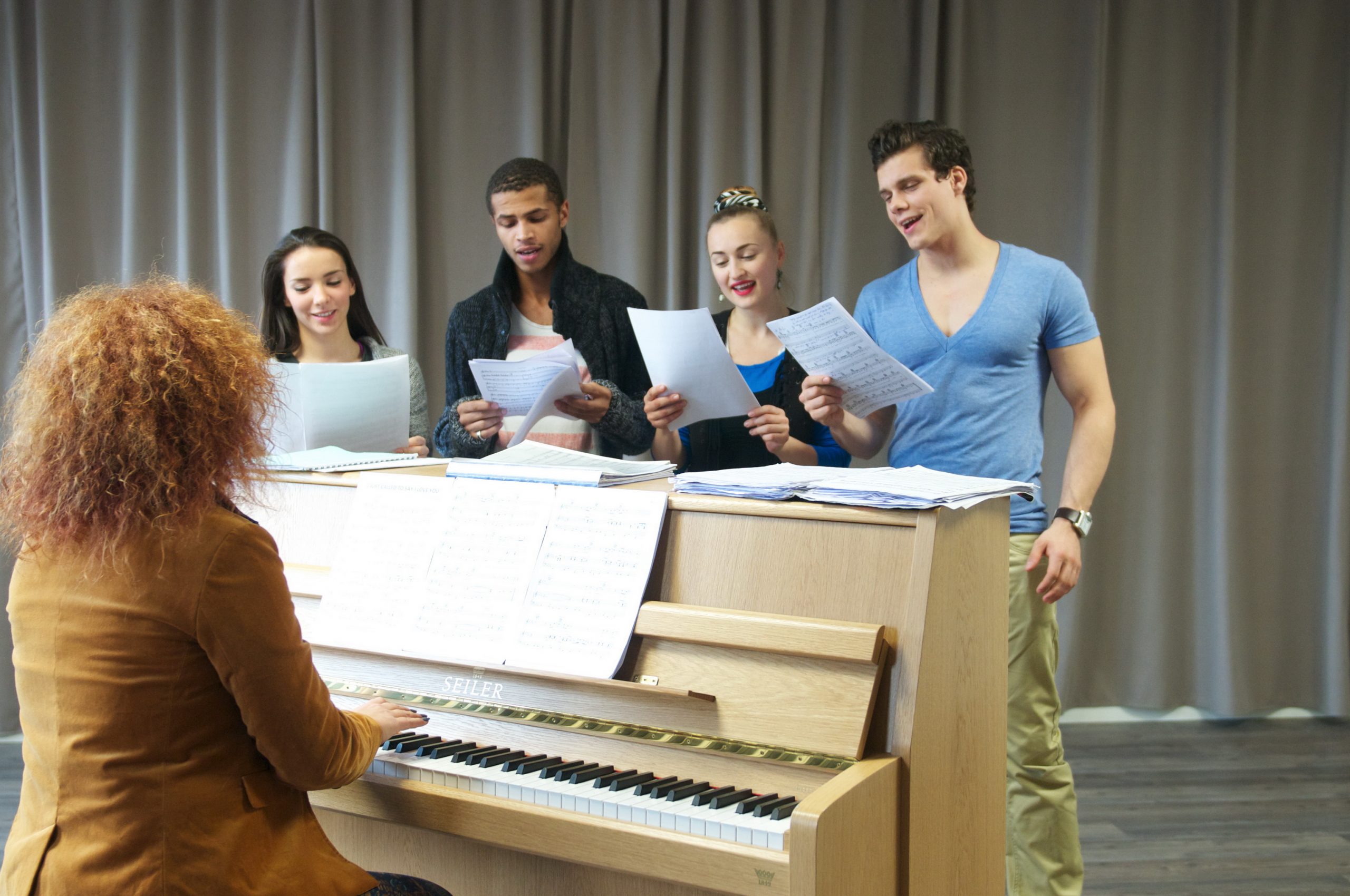 Gesangsunterricht an der Stage School // Foto: Mica Reinhardt