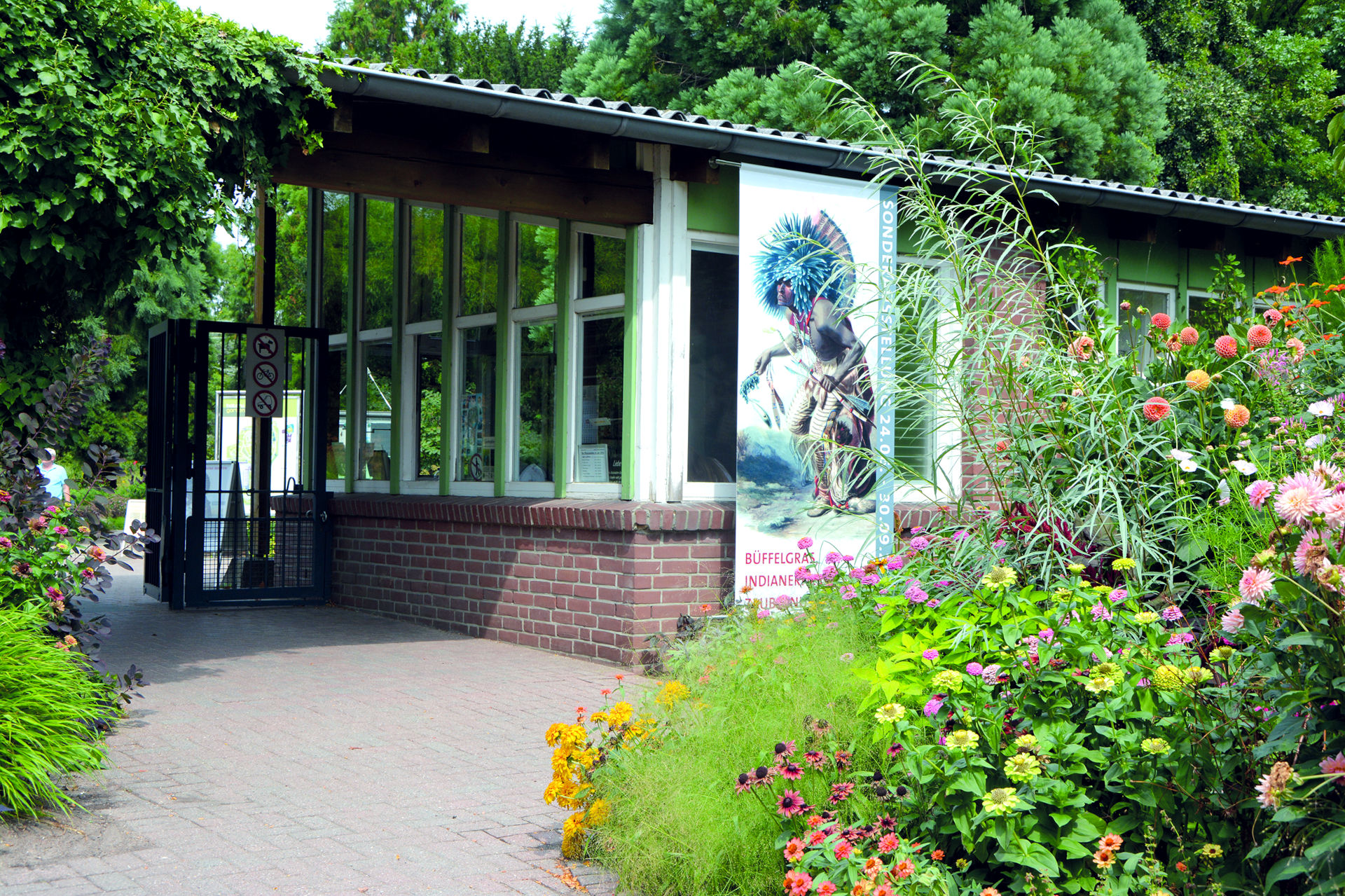 Infoveranstaltung zur Unterkunft am Botanischen Garten Kloenschnack