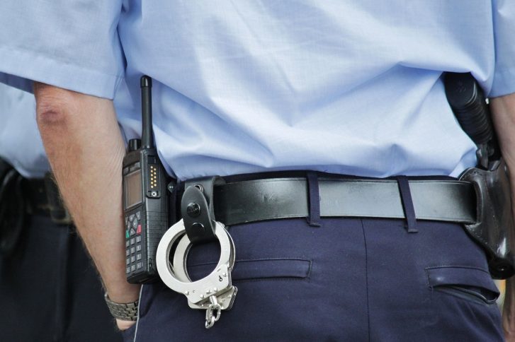 Die Polizei vermutet einen örtlichen Täter. // Foto: Anja auf Pixabay Explosion