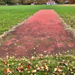 Hier sollte eigentlich Speerwurf möglich sein. Aber die Oberfläche lässt schon lange keine sicheren Würfe mehr zu.