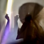 Eines der Fotos, die Licht und Spiegelungen gekonnt in Szene setzen