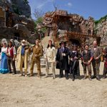 Das Ensemble stellt sich vor. // Foto: Claus Harlandt