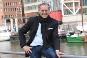 Frank Böttcher am Hamburger Hafen