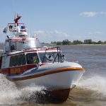 Baden in der Elbe? Keine gute Idee, auch wenn die DLRG aufmerksam zur Stelle ist.