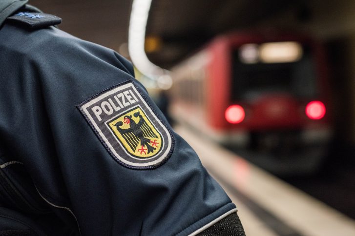 Symbolfoto S-Bahn Unfall